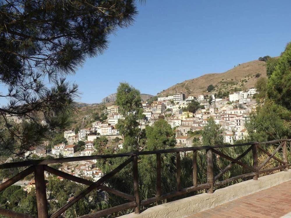 Albergo Diffuso Borgo Gallodoro Buitenkant foto